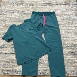 Figs Scrub Set, Size Small